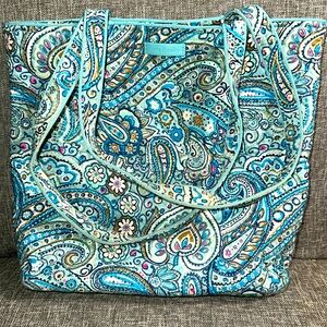 Blue Paisley Vera Bradley Bag in excellent condition
